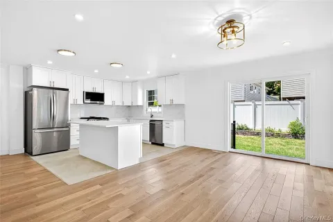 $10,500 | 37 Corchaug Avenue, Unit B, Port Washington, NY 11050