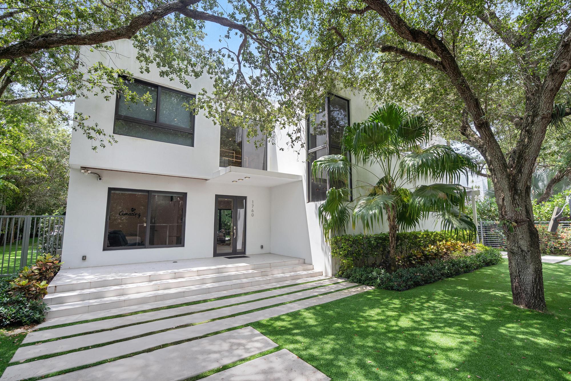 1760 Chucunantah Road Miami, FL 33133 - Photo 5 of 59 Gallery Image 5
