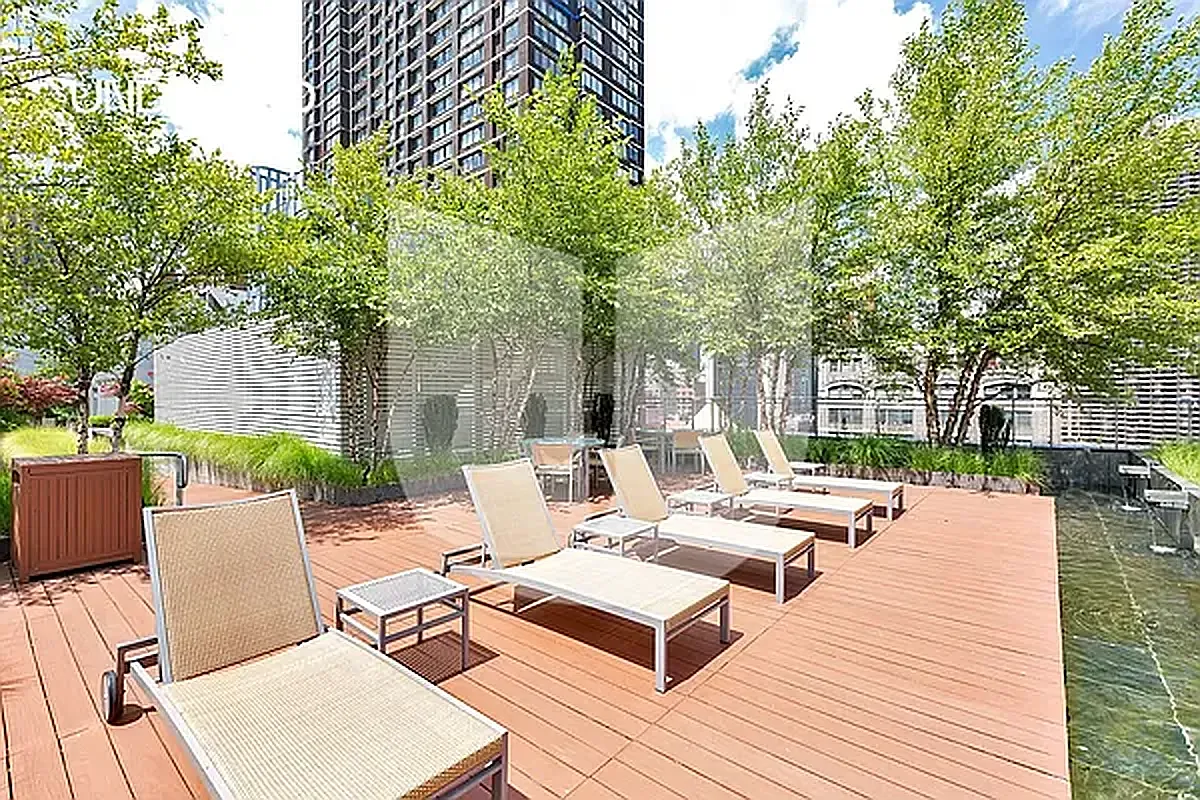 303 East 33rd Street, Unit 7B Manhattan, NY 10016 - Photo 4 of 5