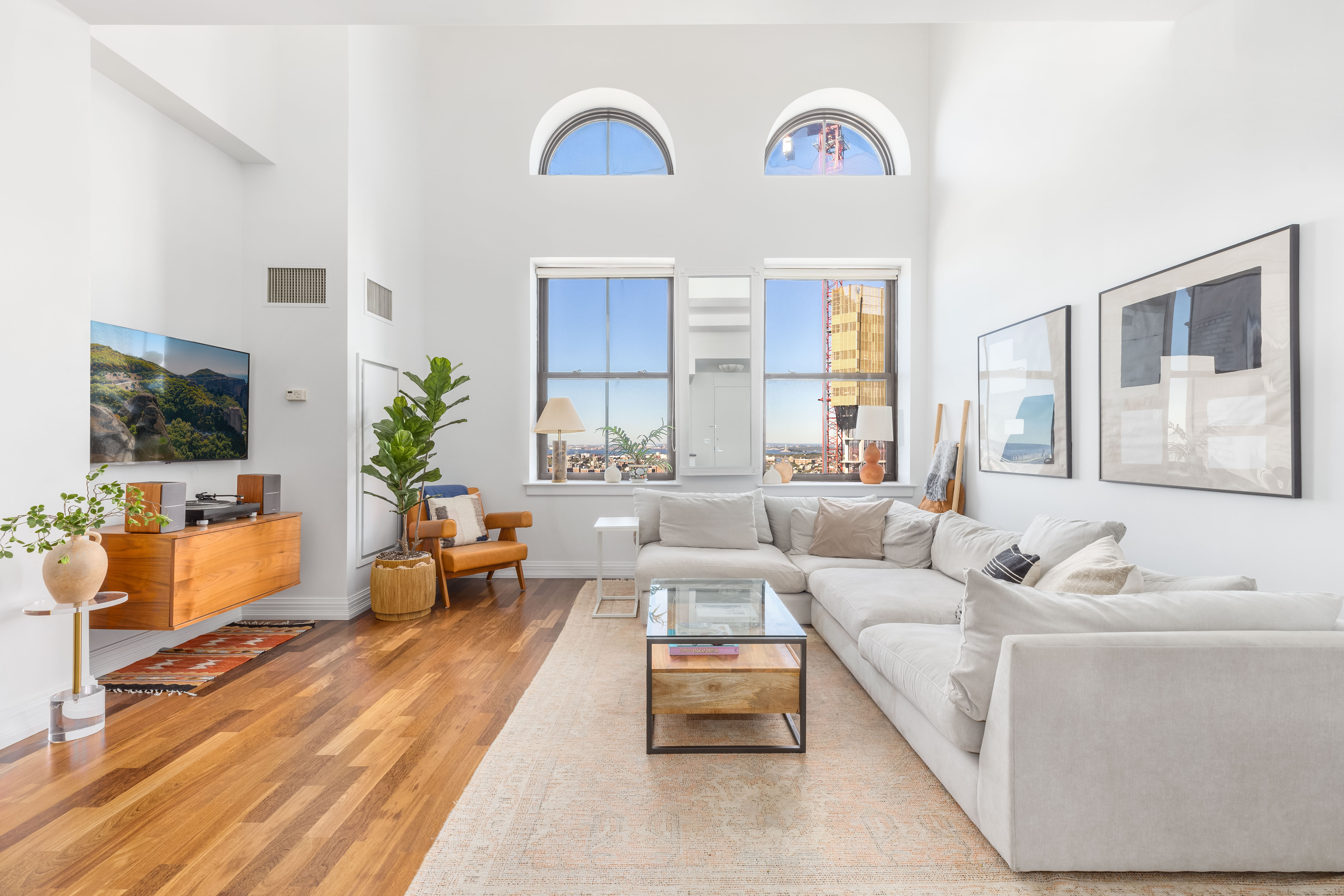 1 Hanson Place, Unit 19H Brooklyn, NY 11243 - Photo 2 of 17