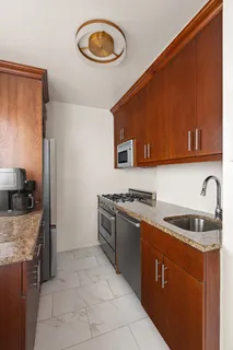 $1,735,000 | 175 West 12th Street, Unit 14F | West Village
