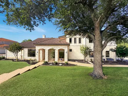 $1,100,000 | 37 Autumn Oaks Drive, The Hills, TX 78738