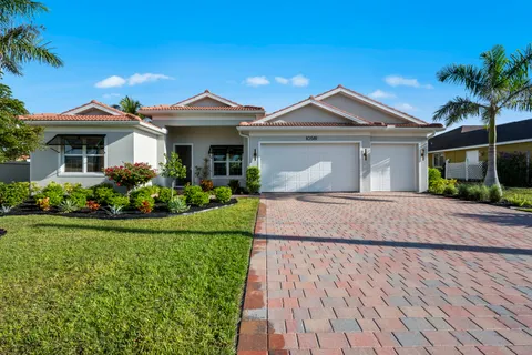 $949,900 | 10581 Woodchuck Lane, Bonita Springs, FL 34135