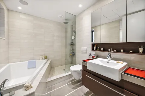 $4,950,000 | 1 West 67th Street, Unit 707 | Upper West Side