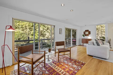 $1,050,000 | 1709 Curtis Road, Chapel Hill, NC 27514