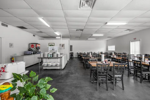 $400,000 | 697 West Cherry Street, Jesup, GA 31545