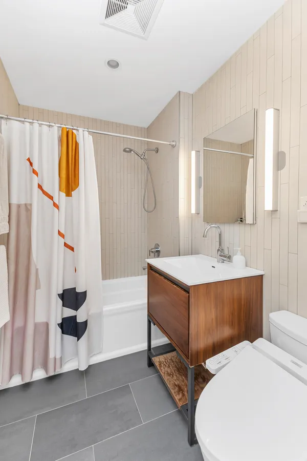 $1,590,000 | 167 Devoe Street, Unit 1B | Williamsburg