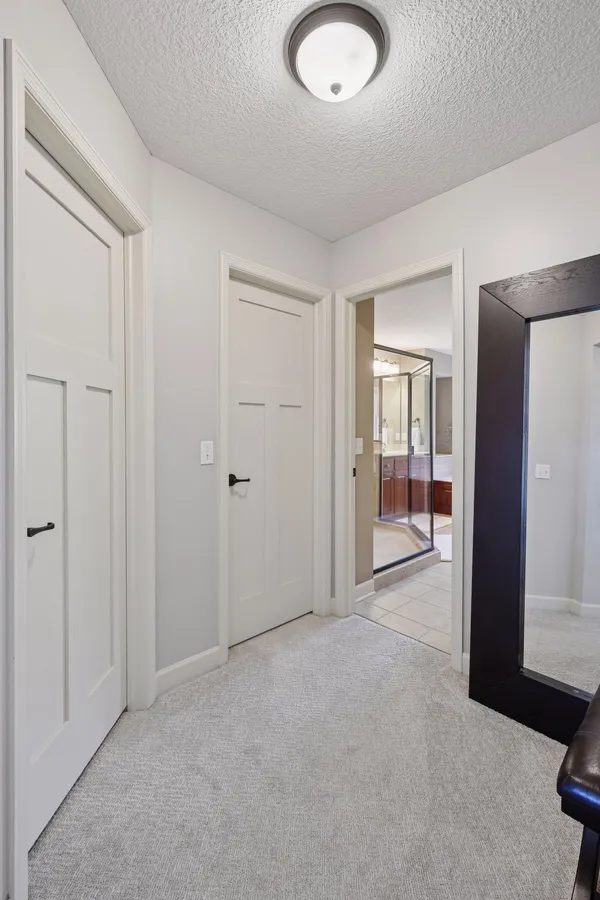 $1,100,000 | 6160 Ithaca Lane North, Plymouth, MN 55446