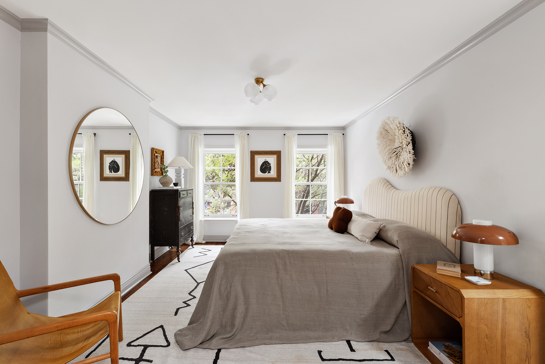 439 Sackett Street Brooklyn, NY 11231 - Photo 18 of 25 a bedroom with bed and a window