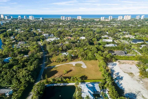 $3,995,000 | 157 Center Street, Naples, FL 34108