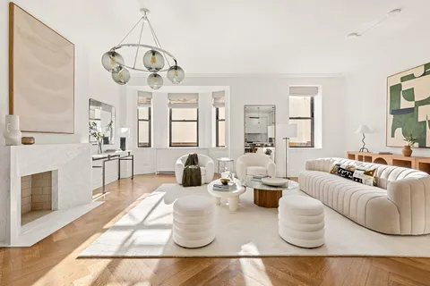 $4,995,000 | 235 West 75th Street, Unit 705 | Upper West Side