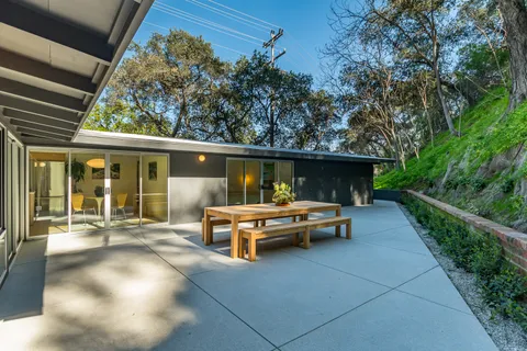 $1,499,000 | 3505 El Lado Drive, Glendale, CA 91208