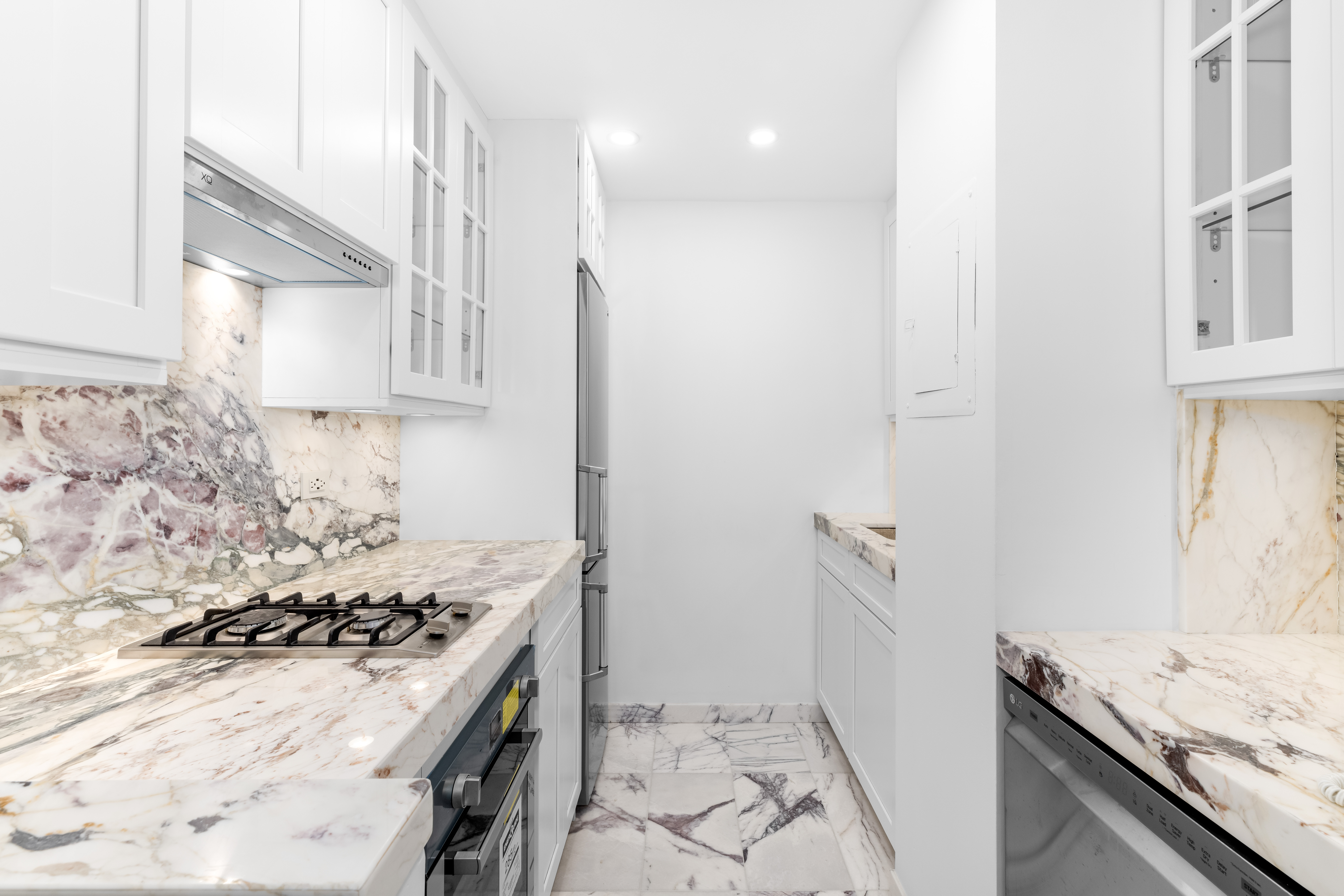 106 Central Park South, Unit 9J Manhattan, NY 10019 - Photo 5 of 18 Gallery Image 5