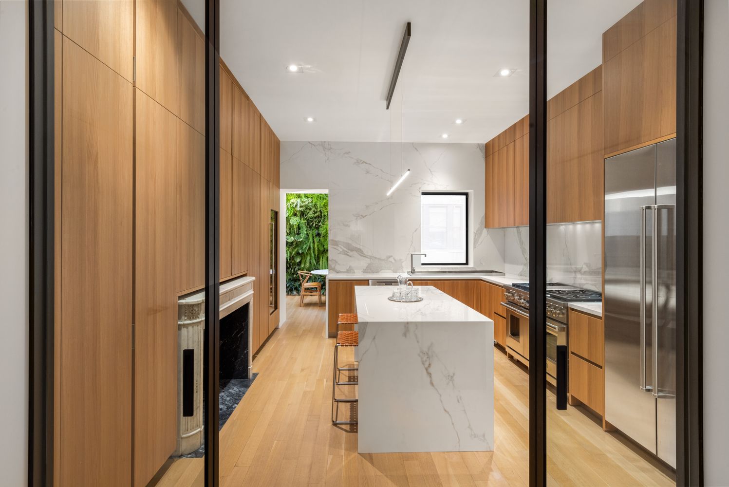 $10,750,000 | 127 East 62nd Street | Lenox Hill