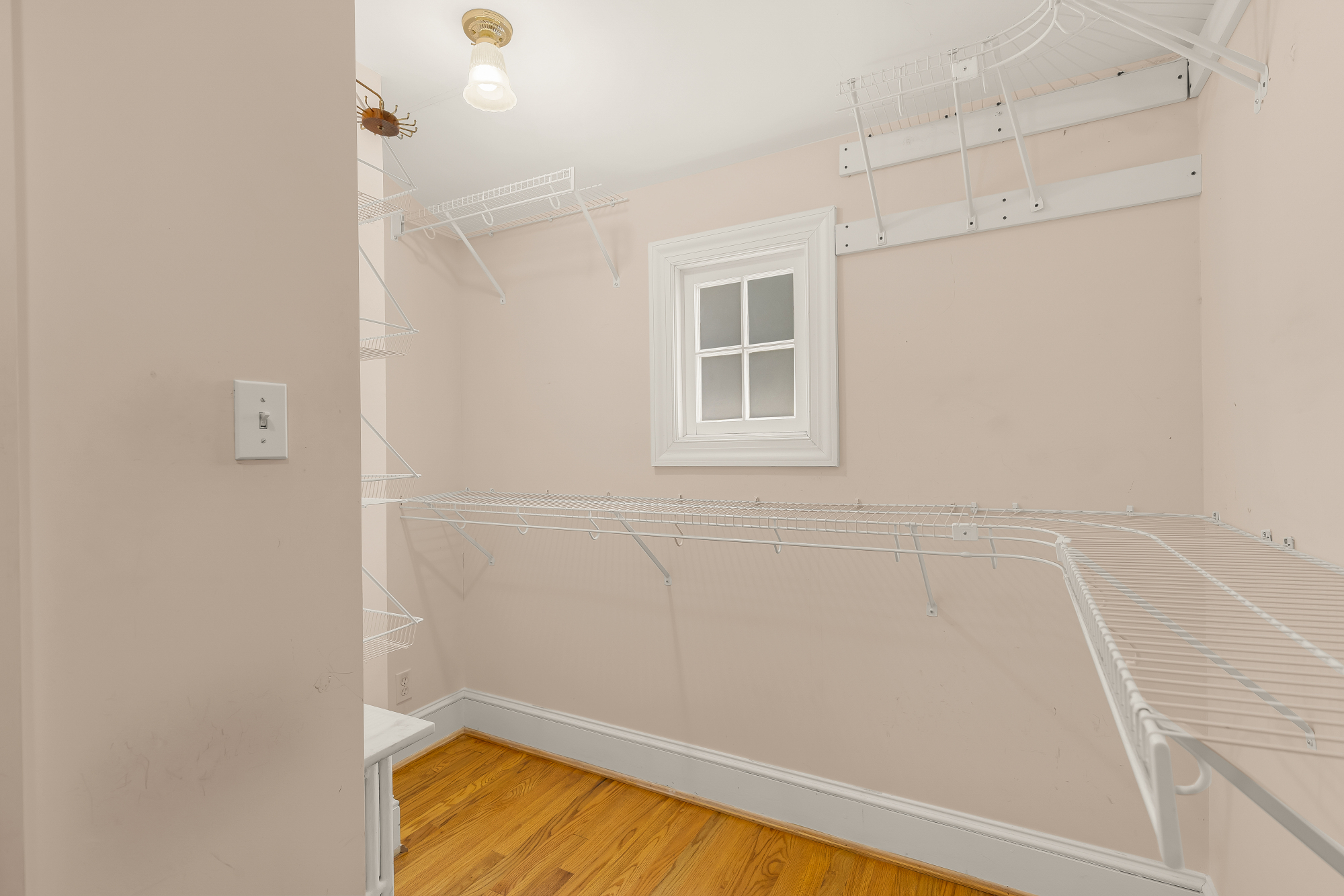 2820 38th Street Northwest Washington, DC 20007 - Photo 25 of 54