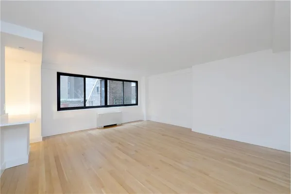 $4,000 | 116 Central Park South, Unit 3G | Central Park South