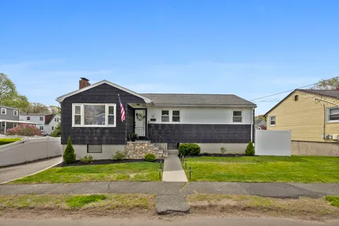 Contact Agent | 55 Thistle Street, Lynn, MA 01905