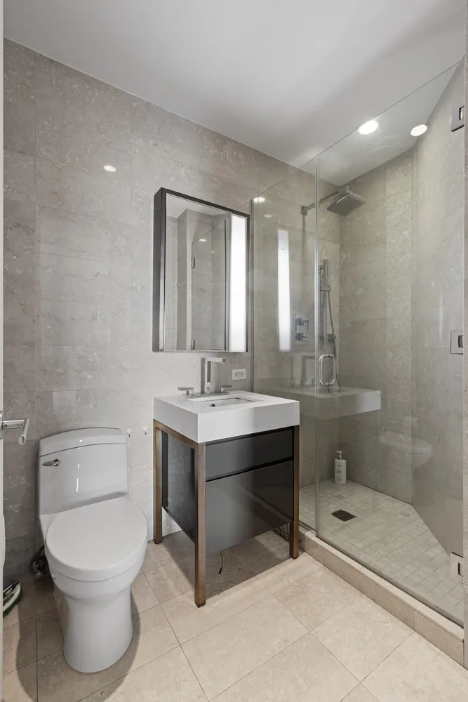 $8,500 | 75 Wall Street, Unit 31C | Financial District