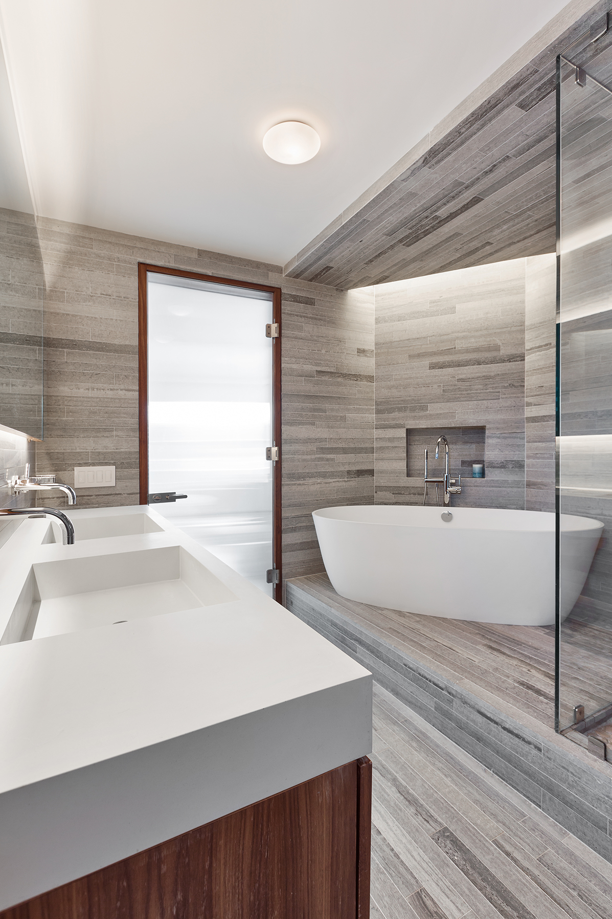 115 Christopher Street, Unit PH Manhattan, NY 10014 - Photo 6 of 8