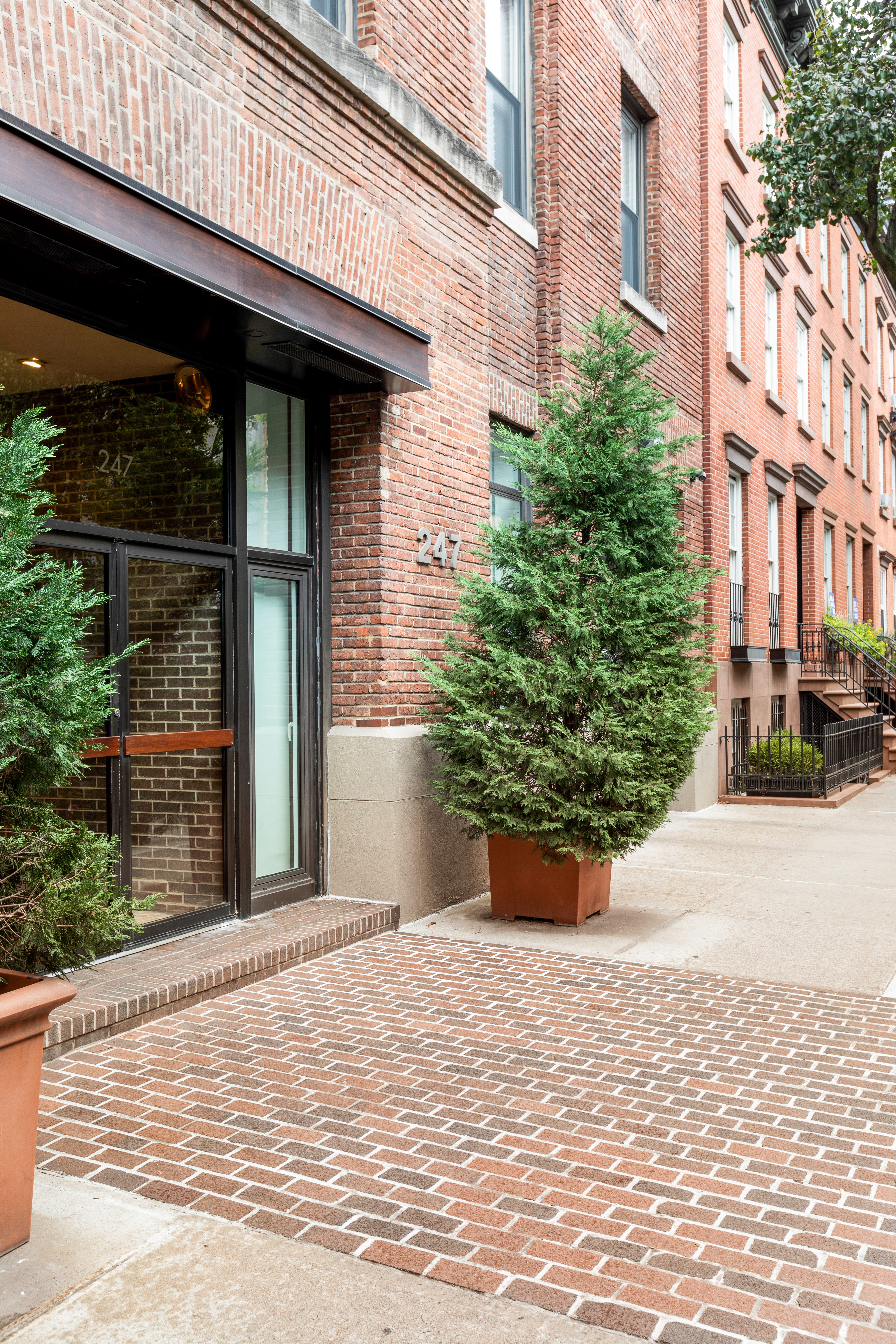 247 West 12th Street, Unit 2A Manhattan, NY 10014 - Photo 19 of 26