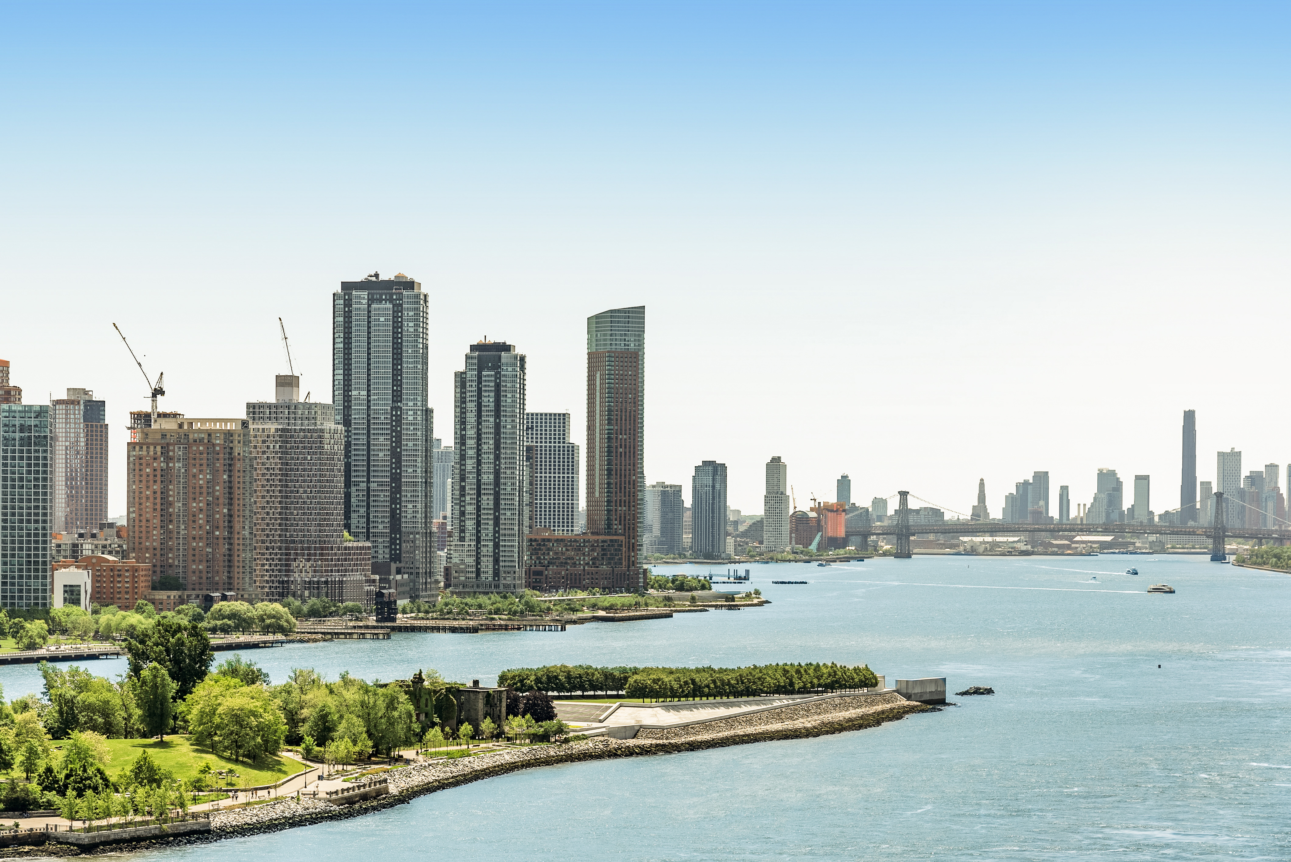 35 Sutton Place, Unit 16G Manhattan, NY 10022 - Photo 3 of 15