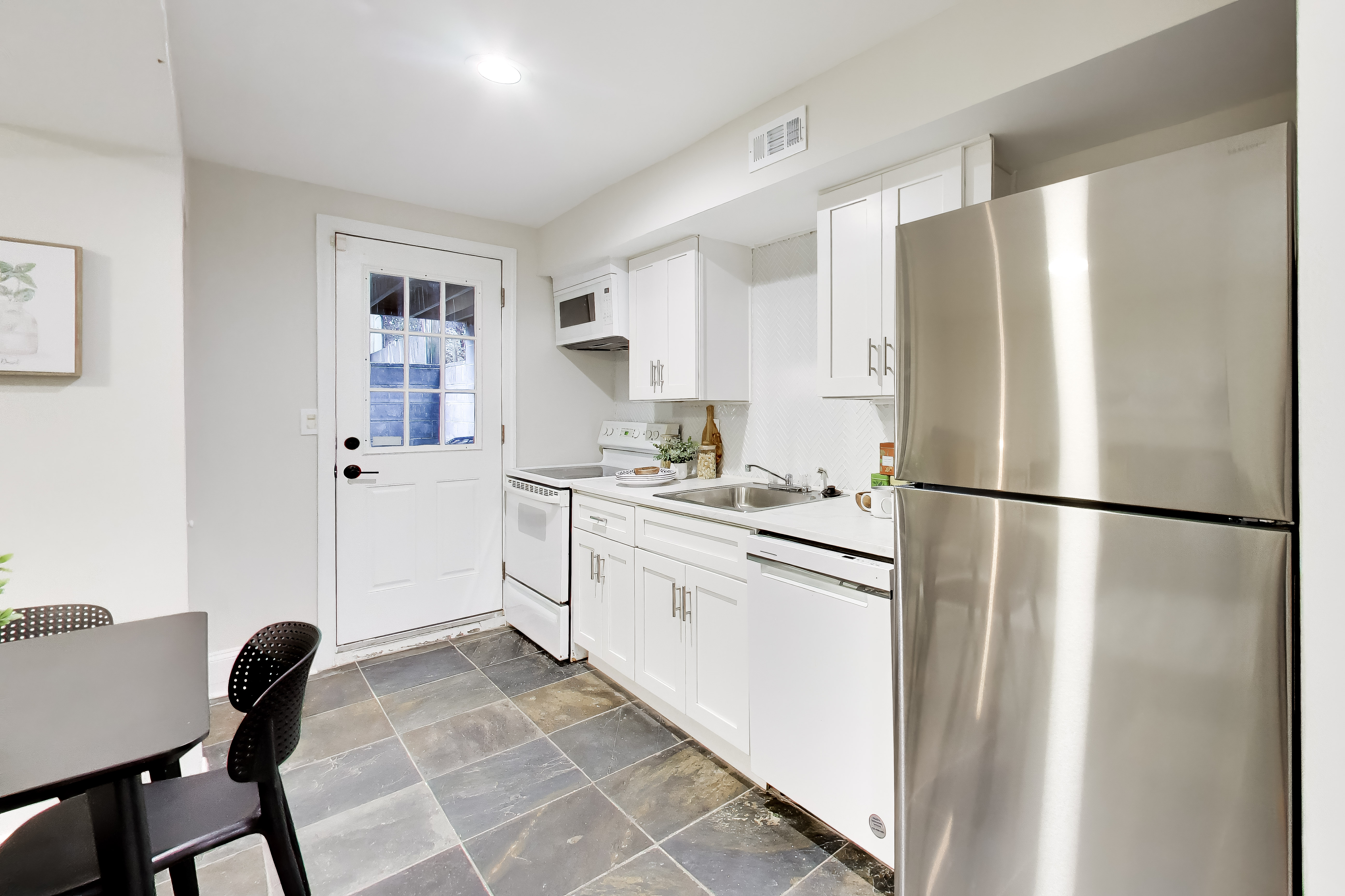 1434 Perry Place Northwest Washington, DC 20010 - Photo 31 of 48