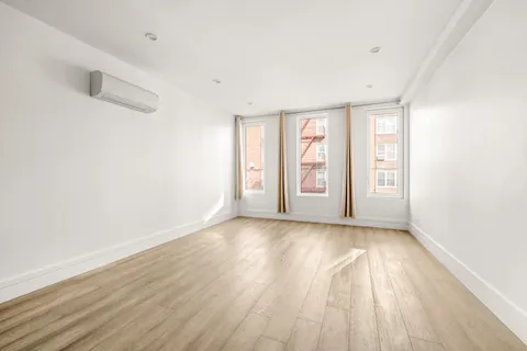 $949,000 | 143 Winthrop Street, Unit 3A | Prospect Lefferts Gardens