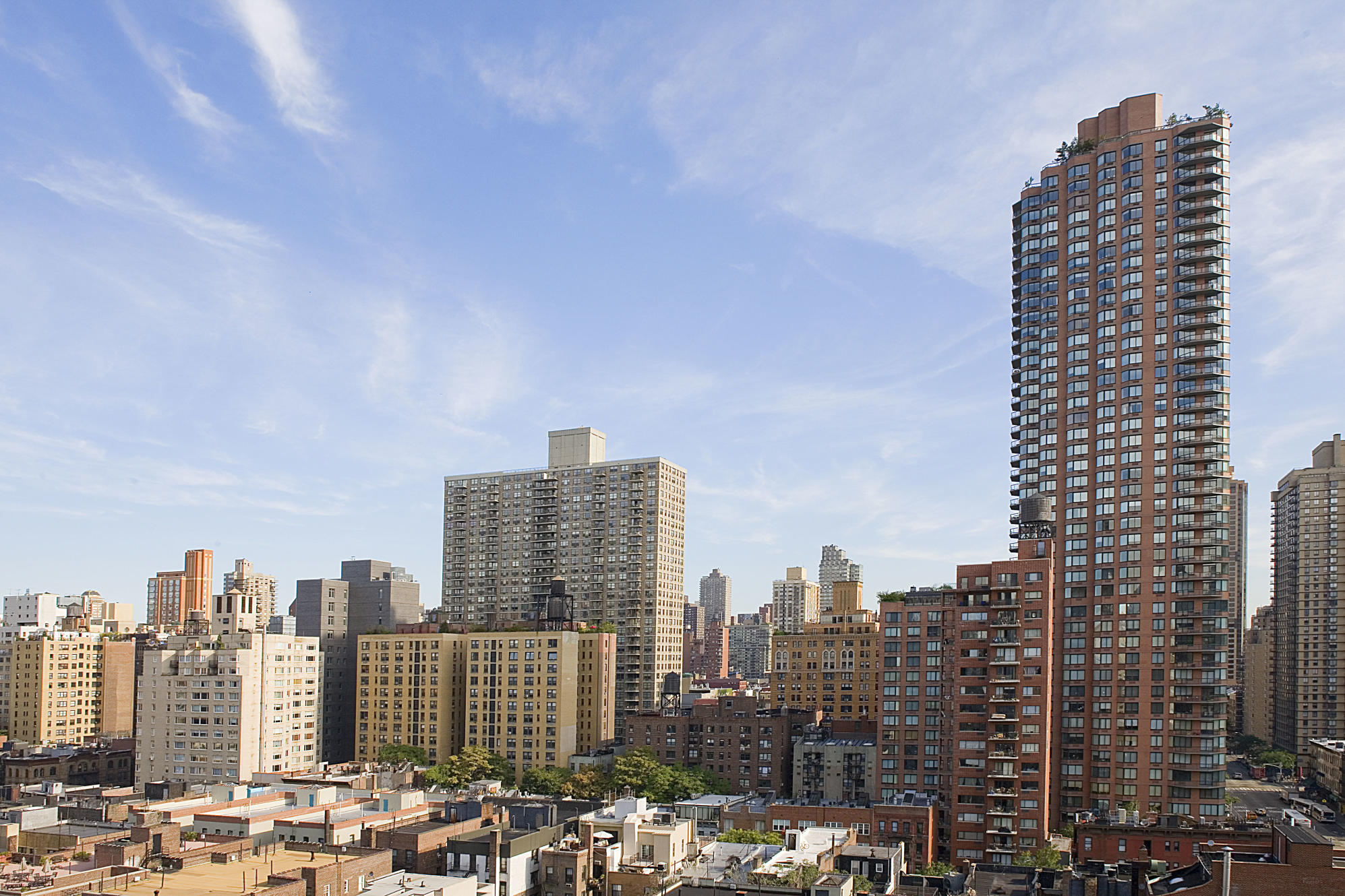 363 East 76th Street, Unit 14K Manhattan, NY 10021 - Photo 9 of 14