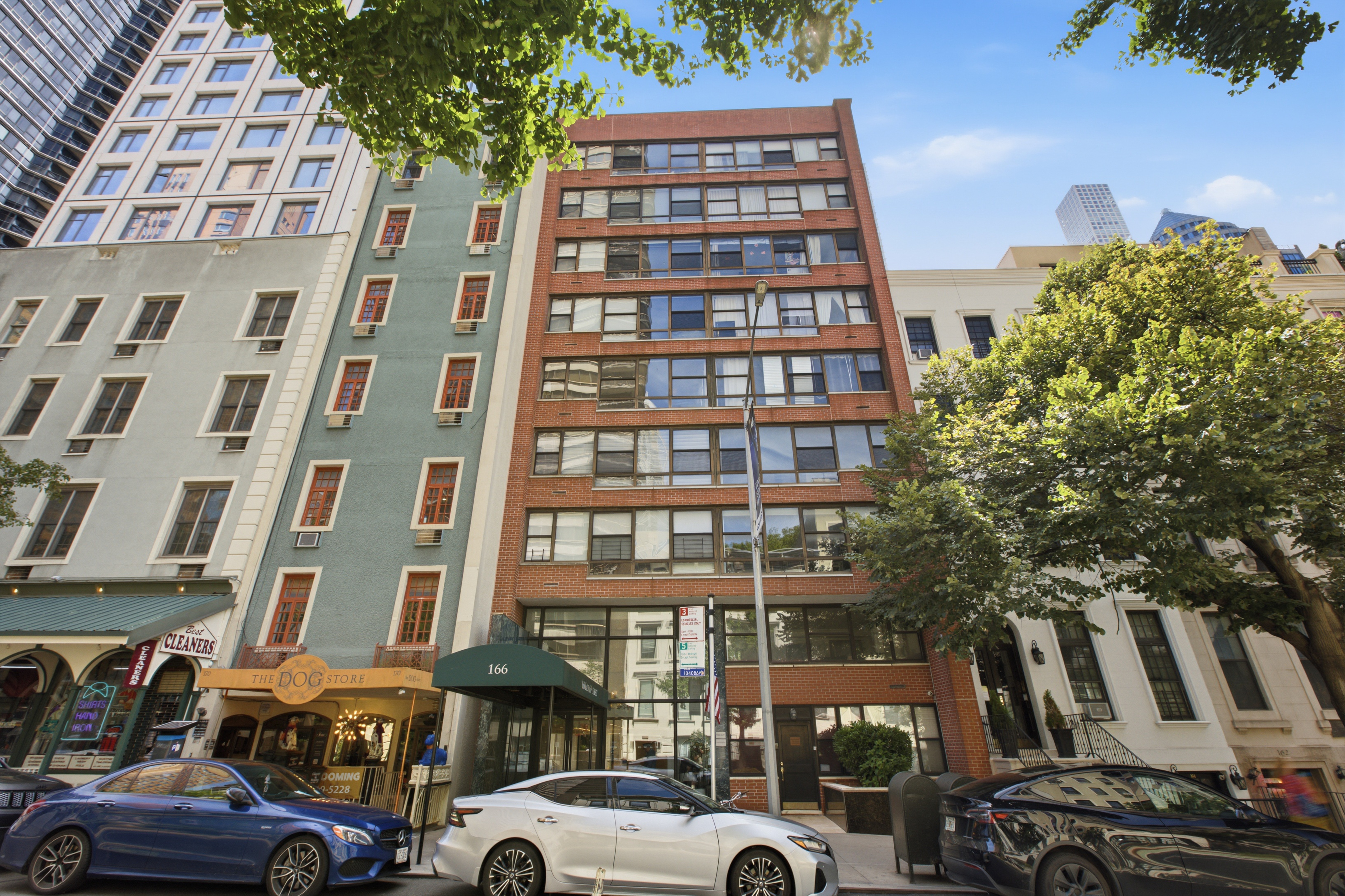 166 East 61st Street, Unit 12L Manhattan, NY 10065 - Photo 12 of 13 Gallery Image 12