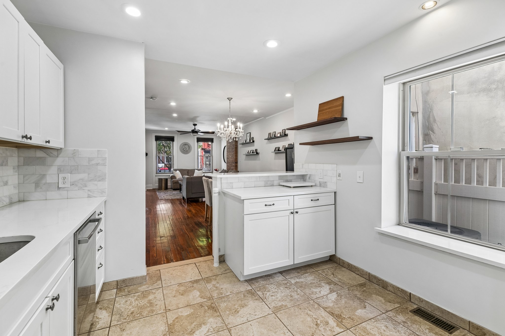 2128 Carpenter Street Philadelphia, PA 19146 - Photo 13 of 49