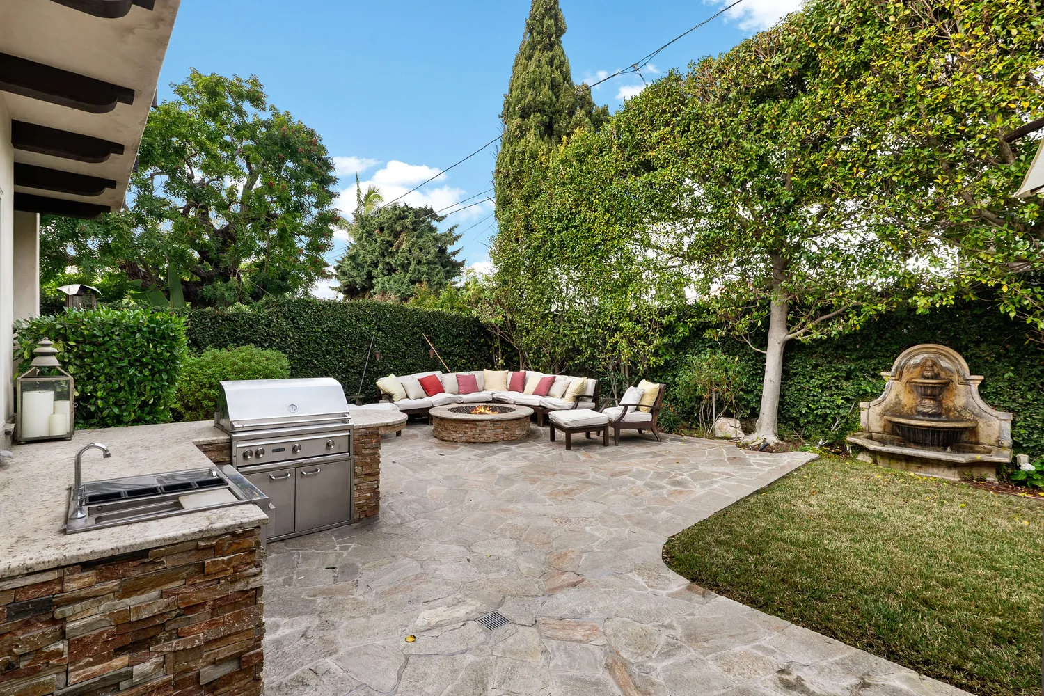 $4,600,000 | 3522 South Barrington Avenue, Los Angeles, CA 90066