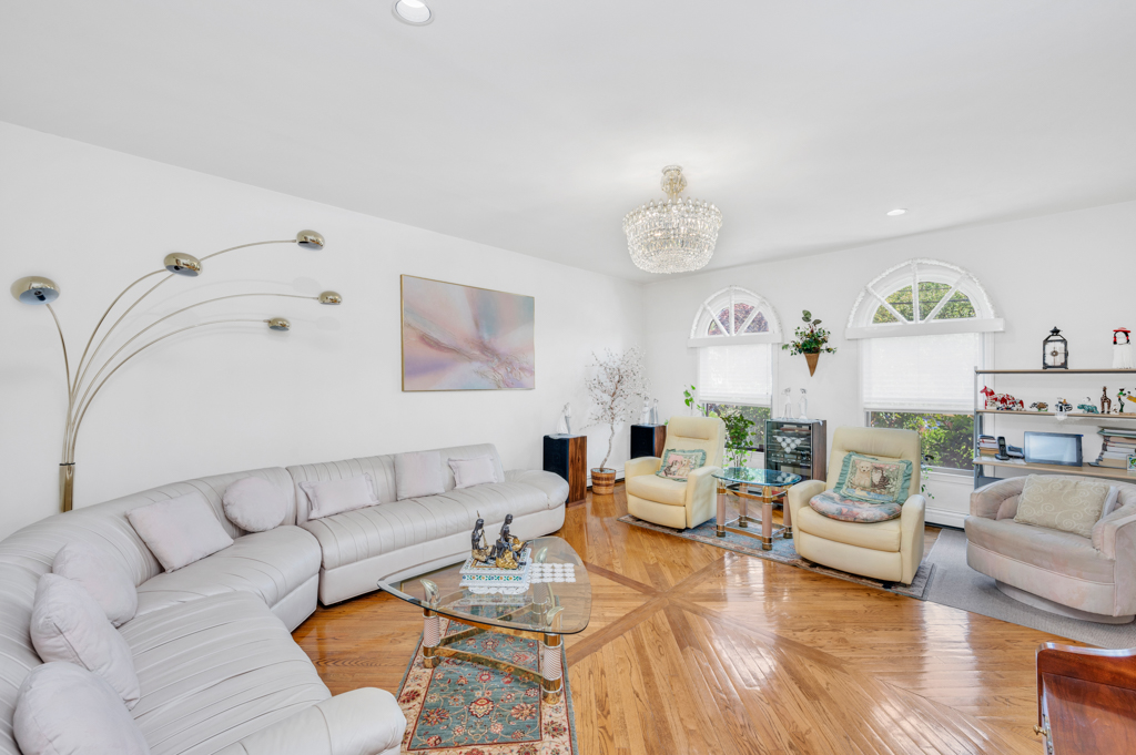 35 Poe Street Staten Island, NY 10307 - Photo 9 of 36 a living room with furniture