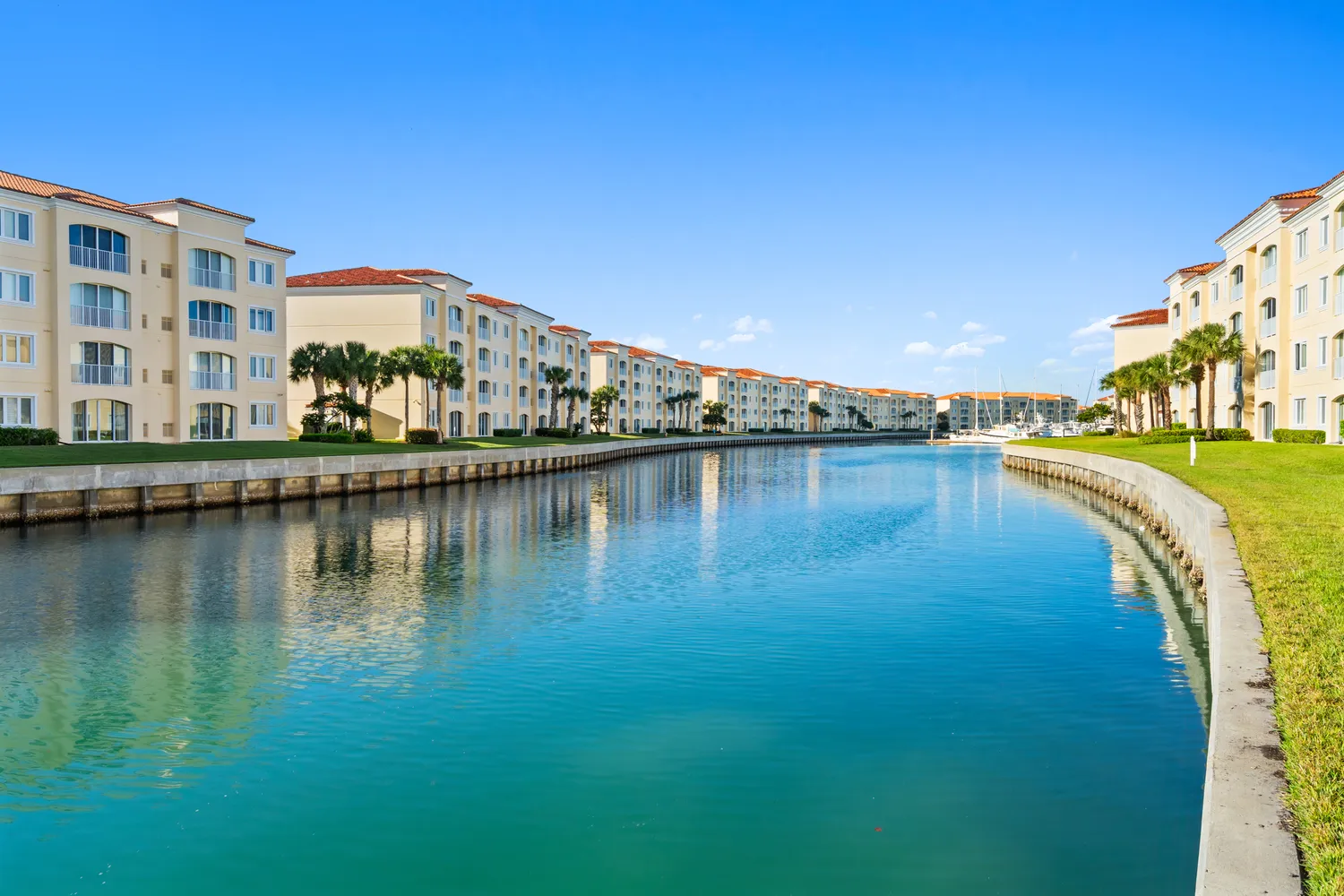 $380,000 | 6 Harbour Isle Drive East, Unit 103, Fort Pierce, FL 34949