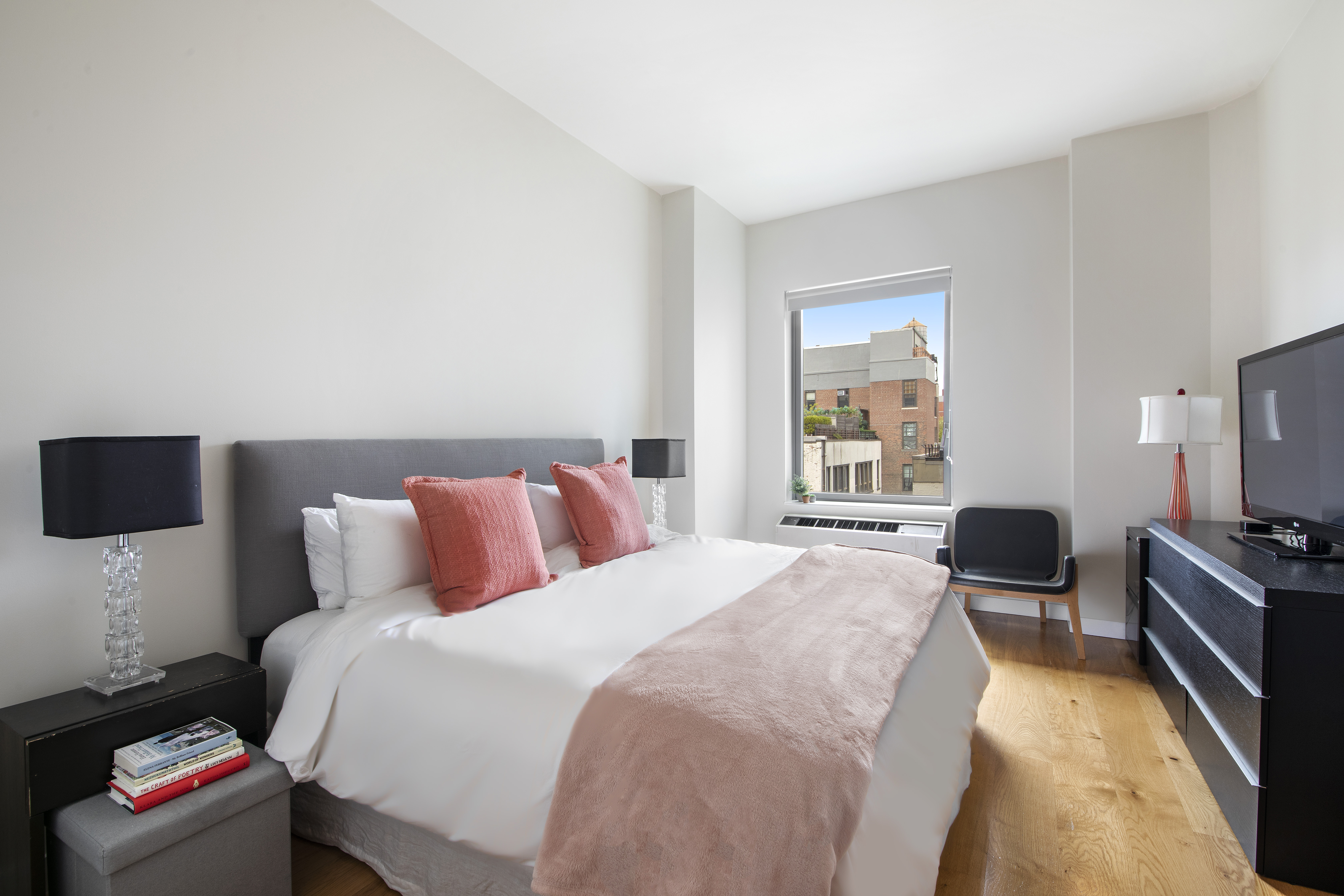 100 West 18th Street, Unit 7F Manhattan, NY 10011 - Photo 5 of 7