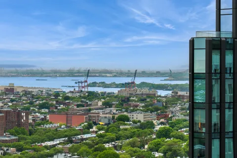 $995,000 | 1 Hanson Place, Unit 24E | Fort Greene