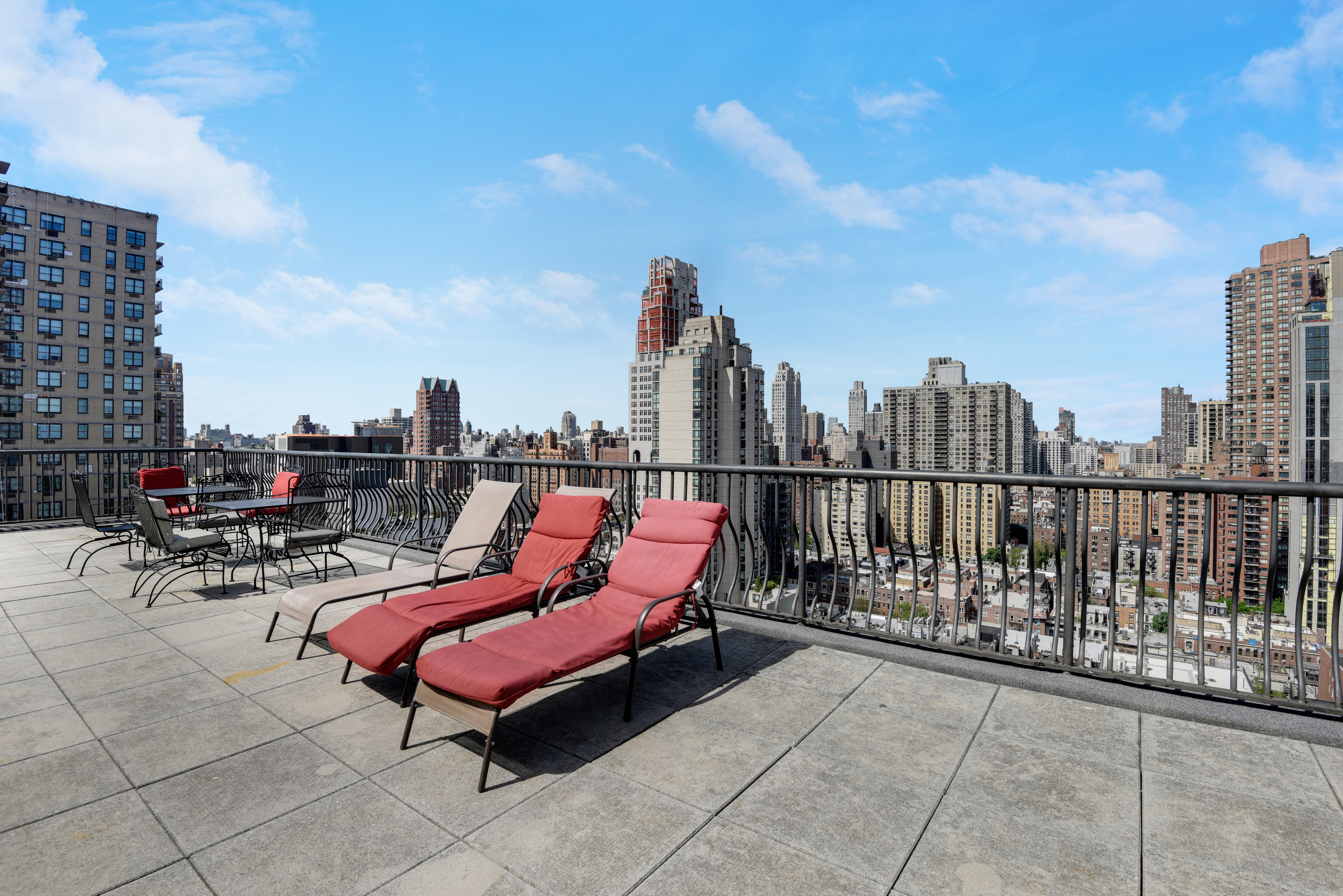 343 East 74th Street, Unit 15D Manhattan, NY 10021 - Photo 12 of 14