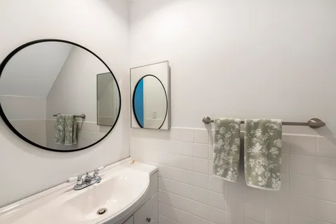 $999,000 | 62 Hubbard Lane, Unit 62, Southampton, NY 11968