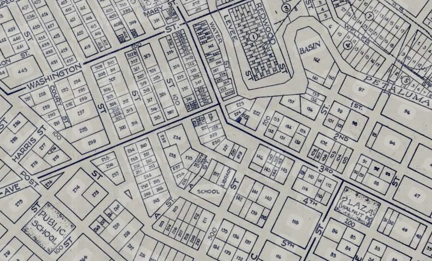 walk in entryway with an outdoor space