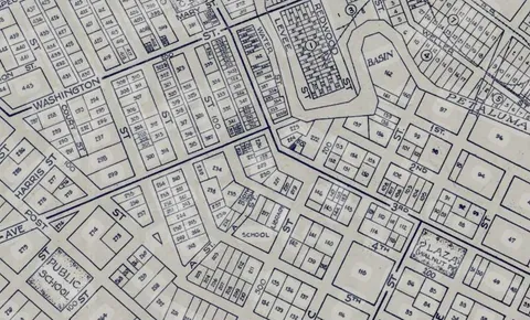 walk in entryway with an outdoor space