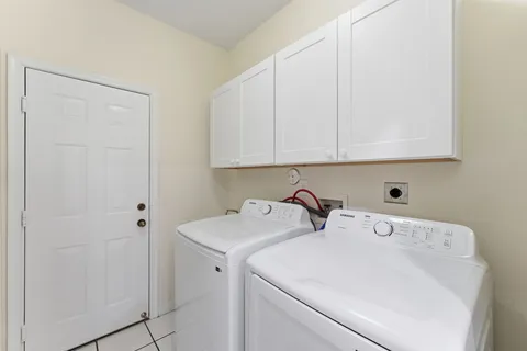 $1,100,000 | 1112 Skylark Drive, Weston, FL 33327