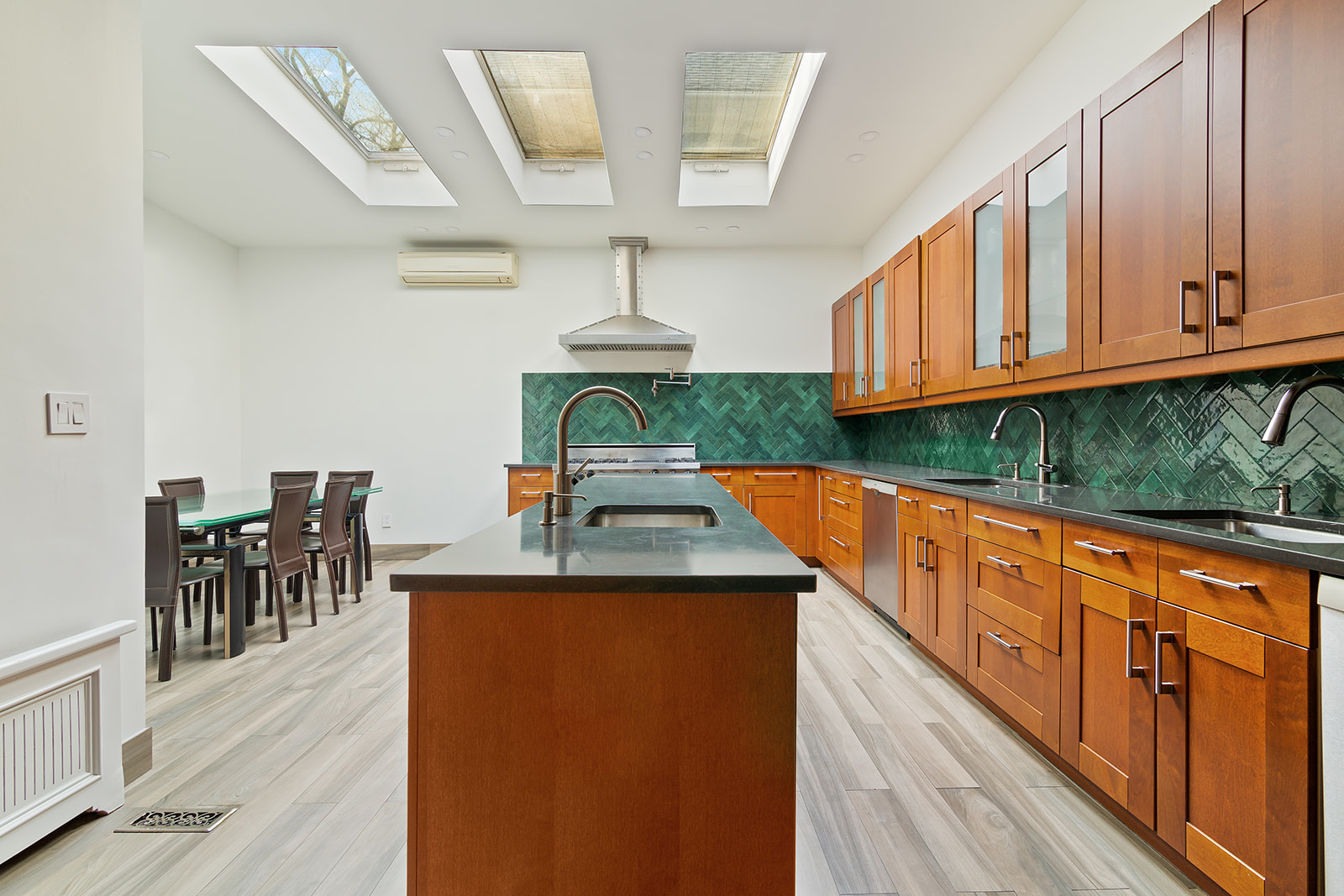700 East 17th Street Brooklyn, NY 11230 - Photo 8 of 13