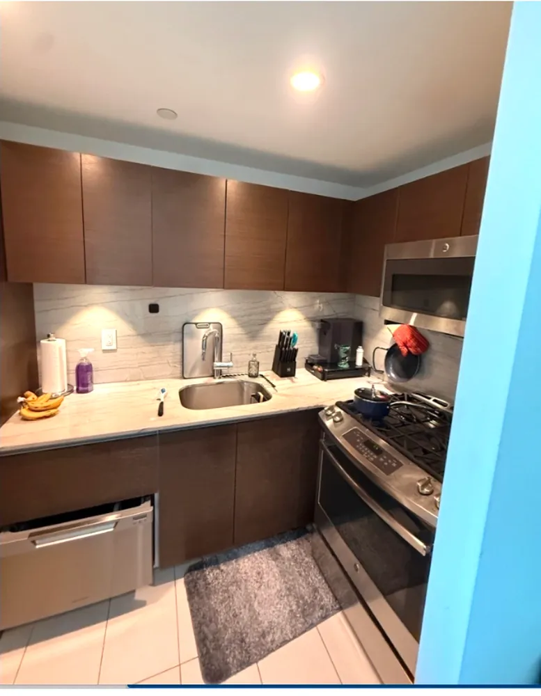 $4,500 | 315 West 33rd Street, Unit 8J | Hudson Yards