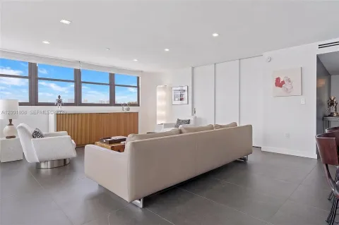 $2,100,000 | 9 Island Avenue, Unit 407, Miami Beach, FL 33139
