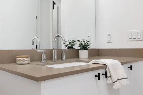 a close view of sink and tap