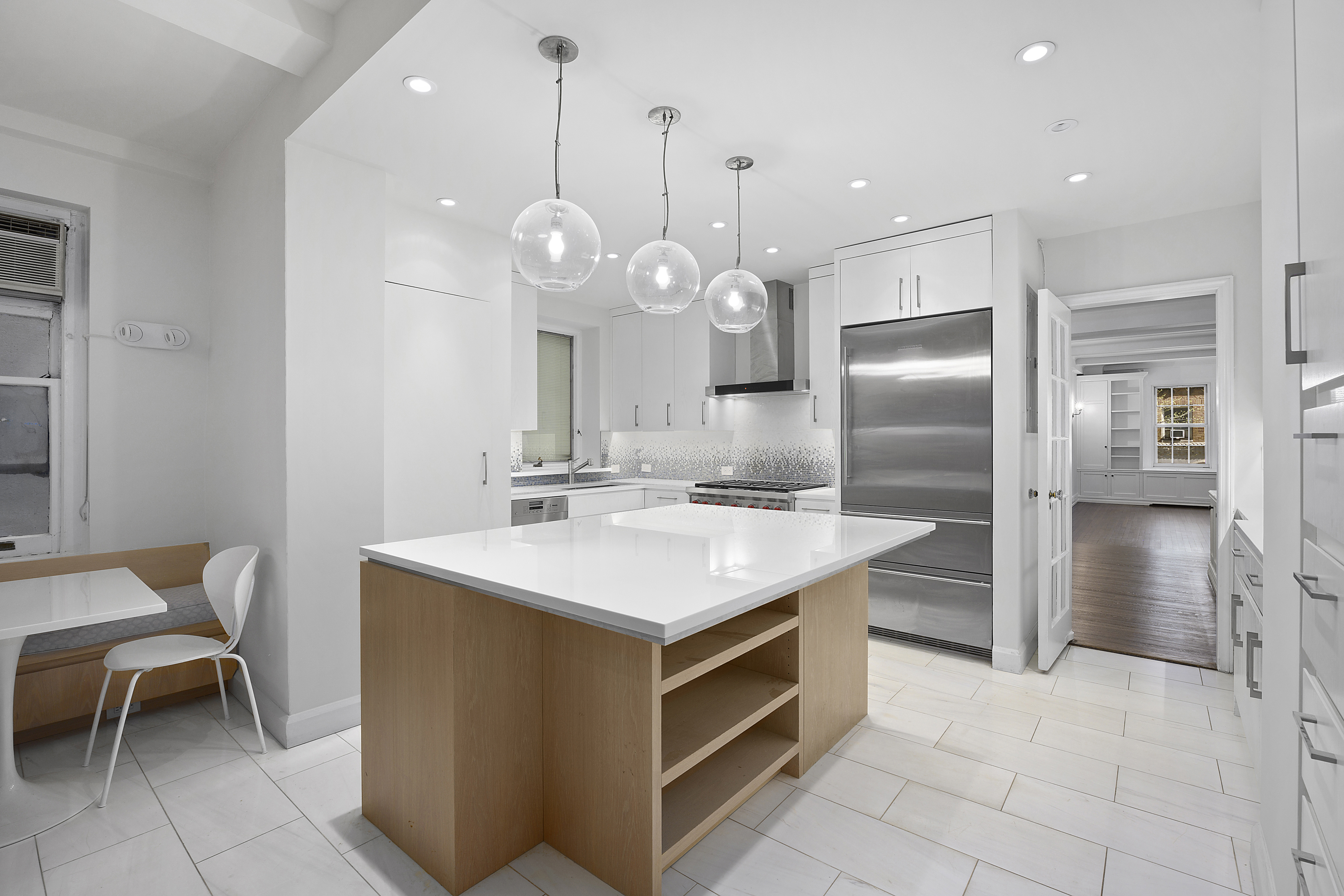 120 West 70th Street, Unit 2B Manhattan, NY 10023 - Photo 6 of 14