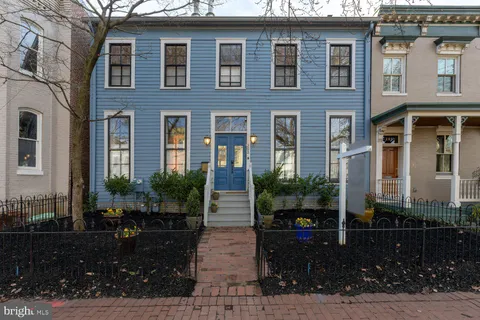 $1,700,000 | 203 9th Street Southeast, Washington, DC 20003