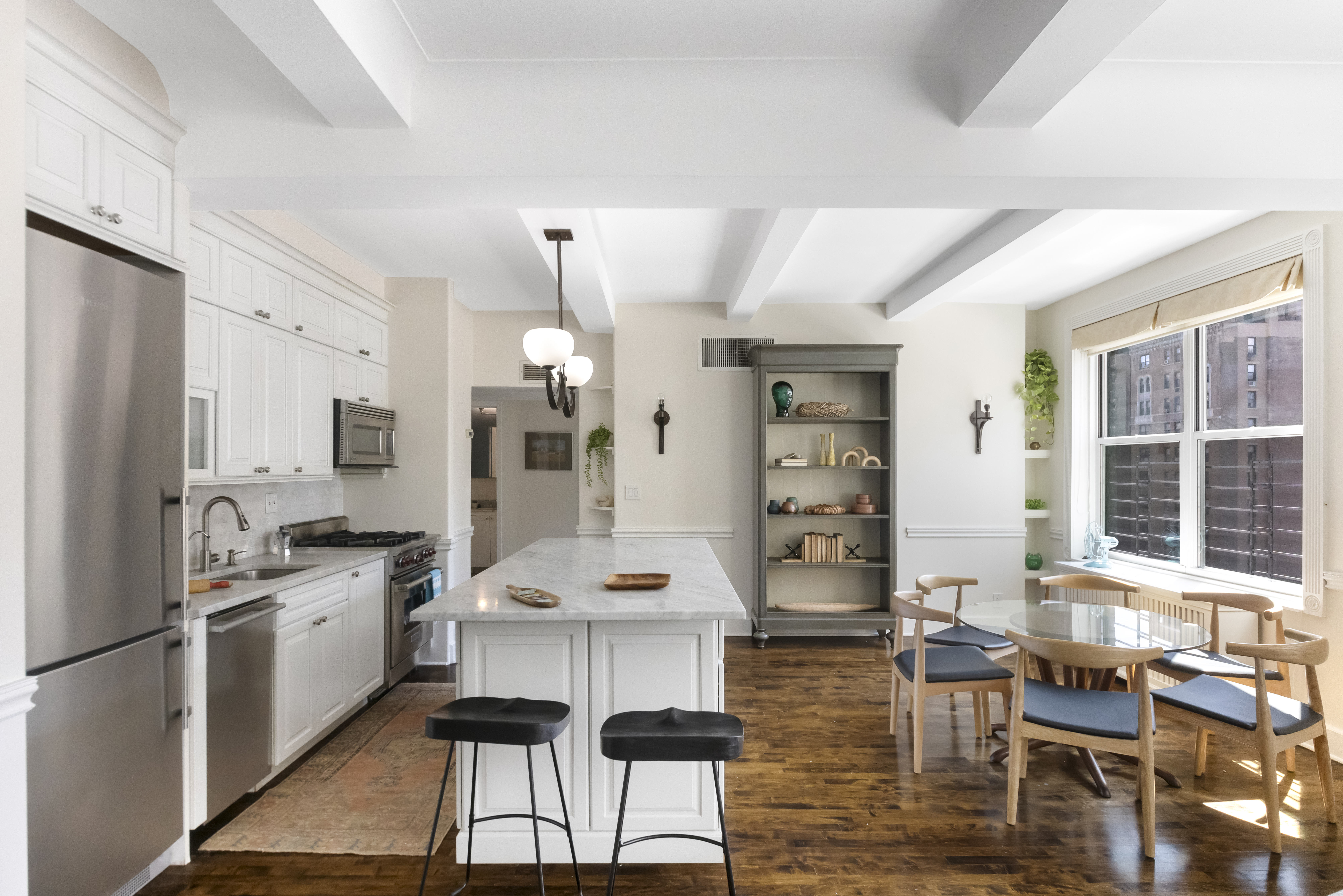 330 West 72nd Street, Unit 11C Manhattan, NY 10023 - Photo 5 of 18