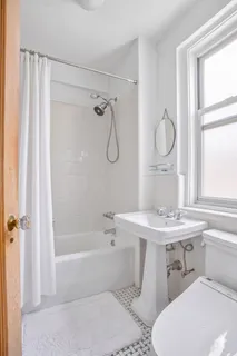 $1,050,000 | 30 West 90th Street, Unit 8A | Upper West Side
