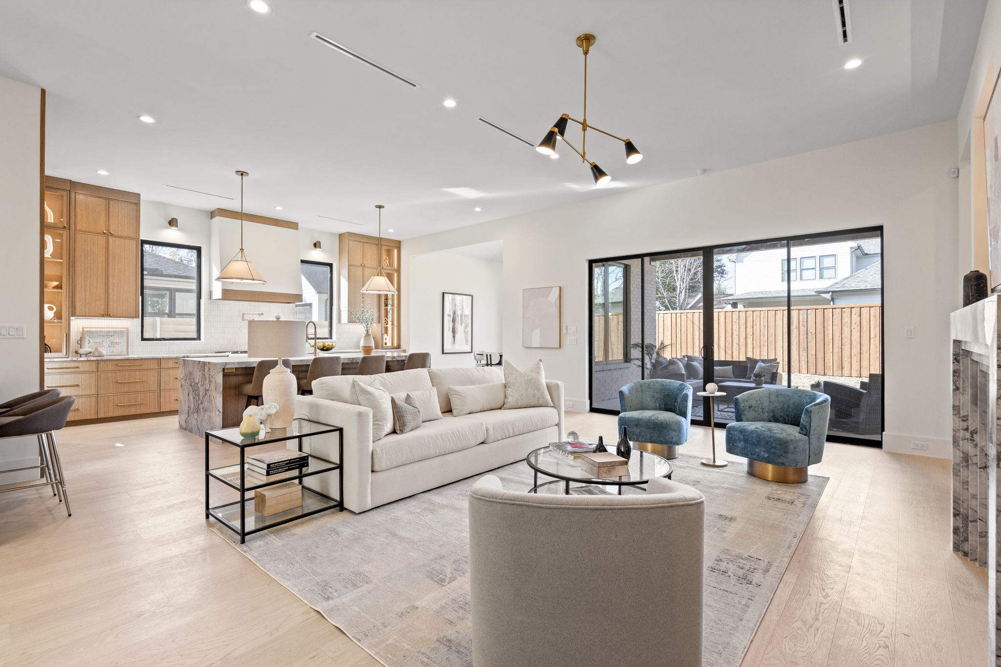 4231 Concho Street Dallas, TX 75206 - Photo 4 of 42