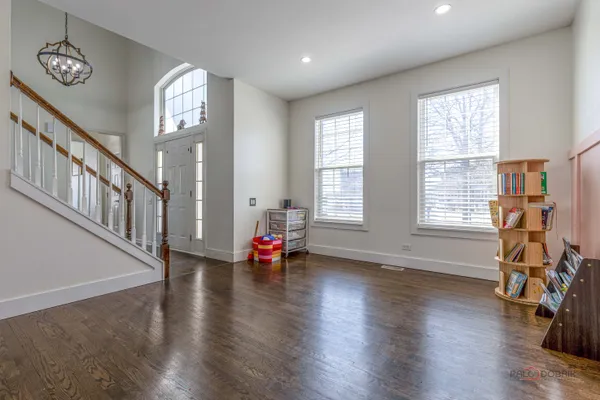 $474,900 | 2212 Baxter Court, Elgin, IL 60123